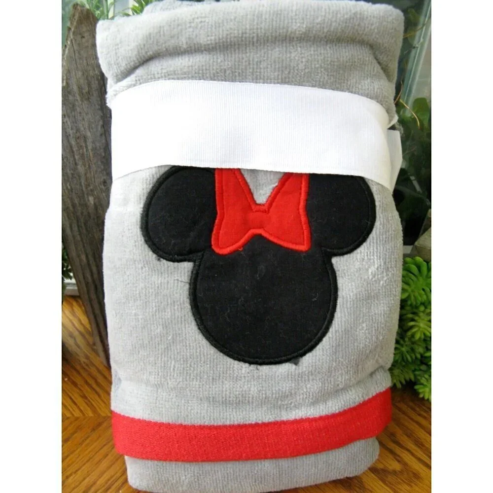 New Disney Minnie Mouse Red, Gray, Black Plush Bathroom Hand Towels Set of 2